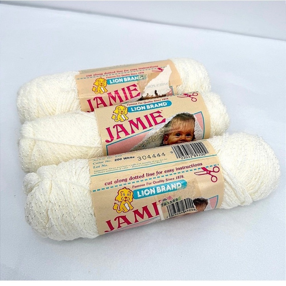 Lion Brand Jamie Pompadour Yarn White #200 Vintage Crochet Knit 3 Skeins